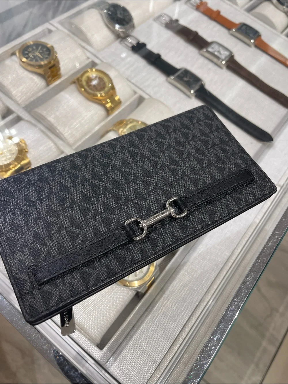 Michael Kors Carson Large Signature Logo Snap Wallet Black NWT
